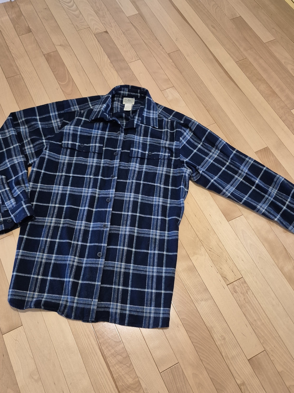 L.L. Bean Chamois  Plaid Button-Down Shirt